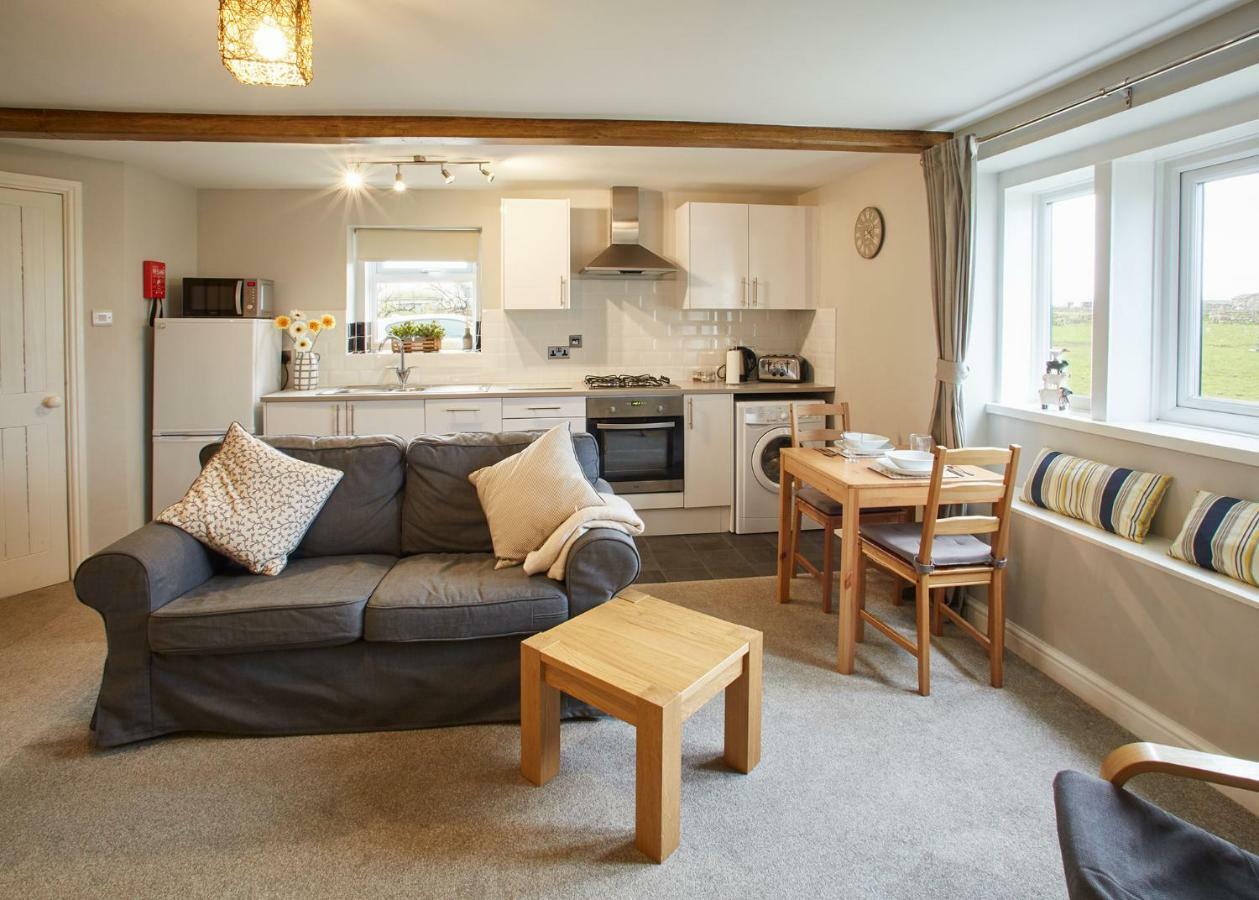 Host & Stay - Cosy Cottage Emley Экстерьер фото