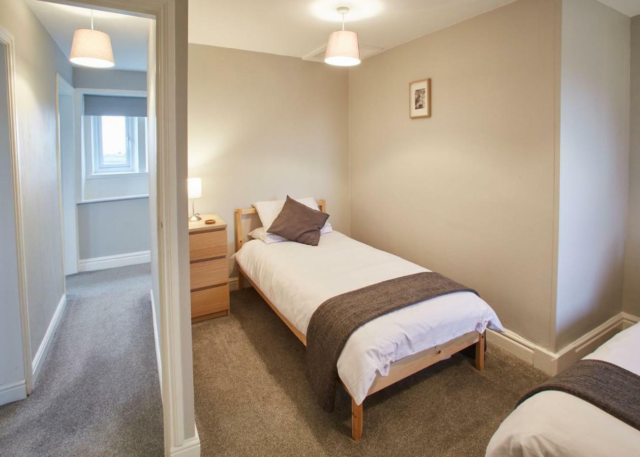 Host & Stay - Cosy Cottage Emley Экстерьер фото